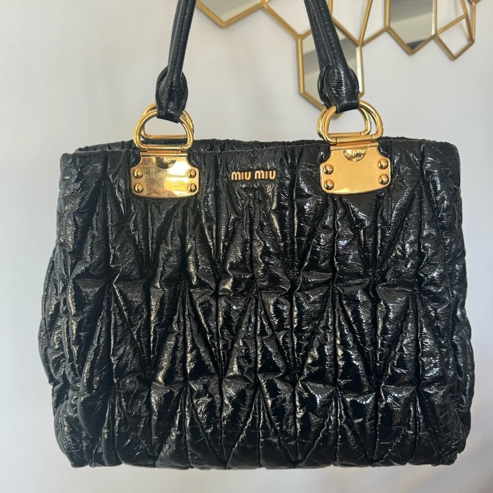 Miu Miu Patent Tote 🔥 - Picture 1 of 10